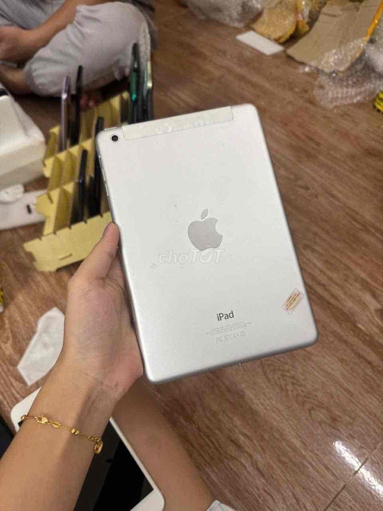 mini1,16g,full cn,ios9,xem ytb trên wed,icl hiện. Mua bán Máy tính bảng tại Thành phố Thủ Dầu Một Bình Dương được đăng bởi Phước Mobile hình 1