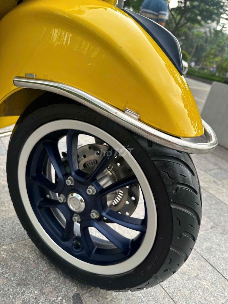 Piaggio Primavera iGet ABS 2022 chạy mấy nghìn km. Mua bán Xe máy tại Quận Đống Đa Hà Nội được đăng bởi Xe Máy Vượng Trung hình 10