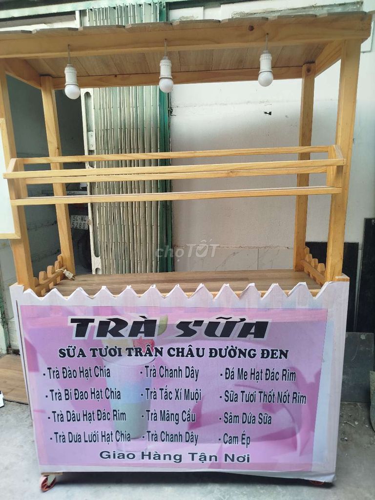 Cần sang lại xe bán trà sữa