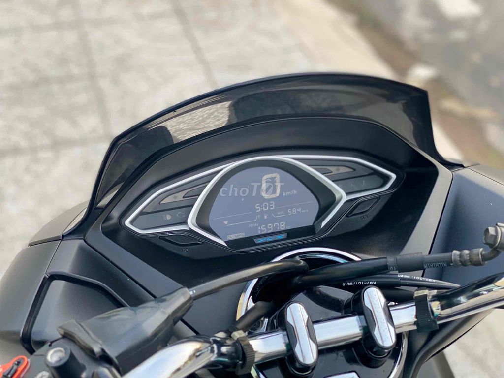 PCX 150 Đk 2020 đen nhám,xe rất đẹp,máy zin bao hs. Mua bán Xe máy tại Quận Ninh Kiều Cần Thơ được đăng bởi Cửa Hàng Xe máy Tân Lập Hưng hình 7