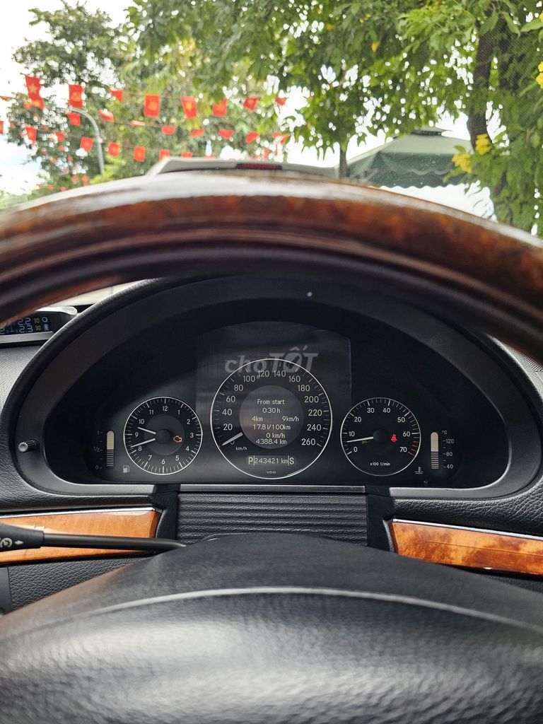Mercedes Benz E Class 2008 E280 - 243421 km. Mua bán Ô tô tại Quận Tây Hồ Hà Nội được đăng bởi Duy Nguyễn hình 18