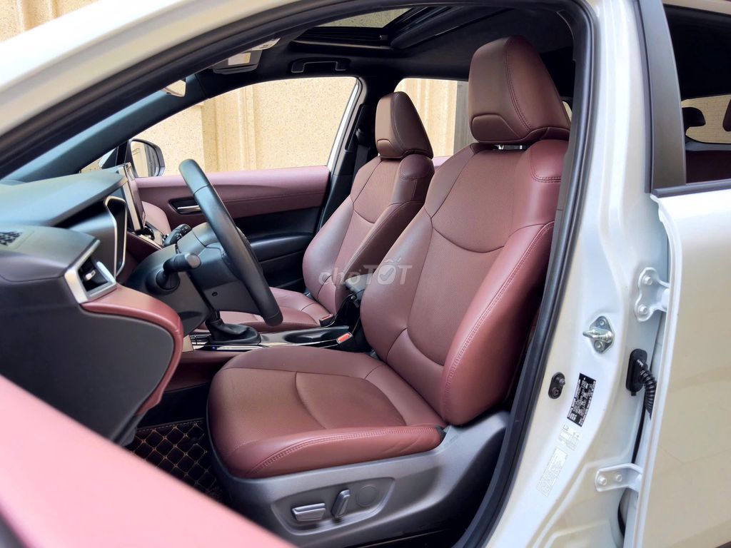 Toyota Corolla Cross 1.8HV 2020, tiết kiệm với HV. Mua bán Ô tô tại Quận Long Biên Hà Nội được đăng bởi Long Biên Cars hình 2