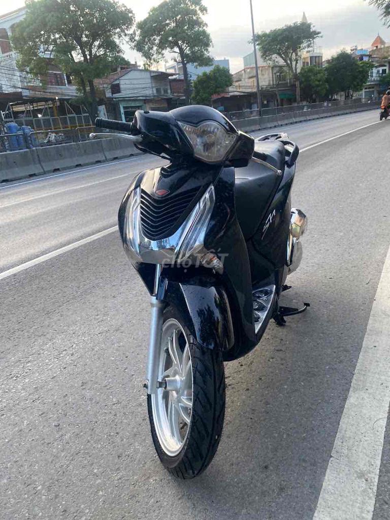 Honda sh zin cả xe đẹp mê ly biển vip. Mua bán Xe máy tại Quận Hồng Bàng Hải Phòng được đăng bởi Ly  hình 1