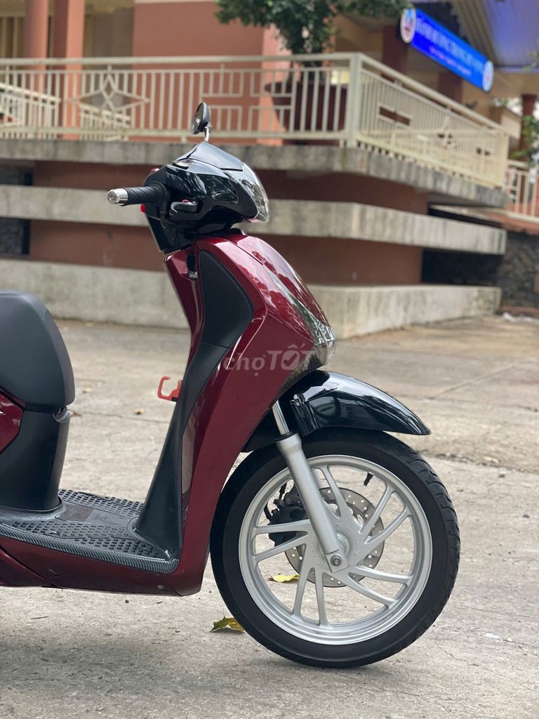 SH 150i khóa smarkey, lên chóa zipat xe đẹp lướt .. Mua bán Xe máy tại Huyện Trảng Bom Đồng Nai được đăng bởi phương hình 7