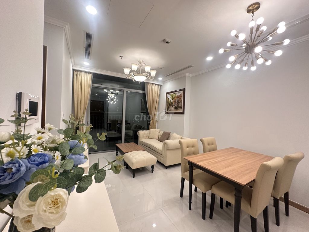 CHO THUE CAN HO 1PN TAI CENTRAL 2 VINHOMES CENTRAL PARK LANDMARK 81