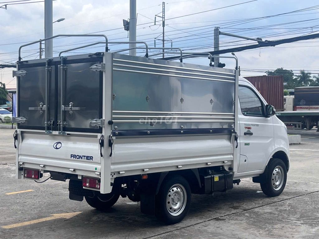 Thaco TF220 990kg thùng dài 2,3m. Mua bán Xe tải, xe ben tại Huyện Bến Lức Long An được đăng bởi  THACO AUTO Long An Tải Bus hình 3