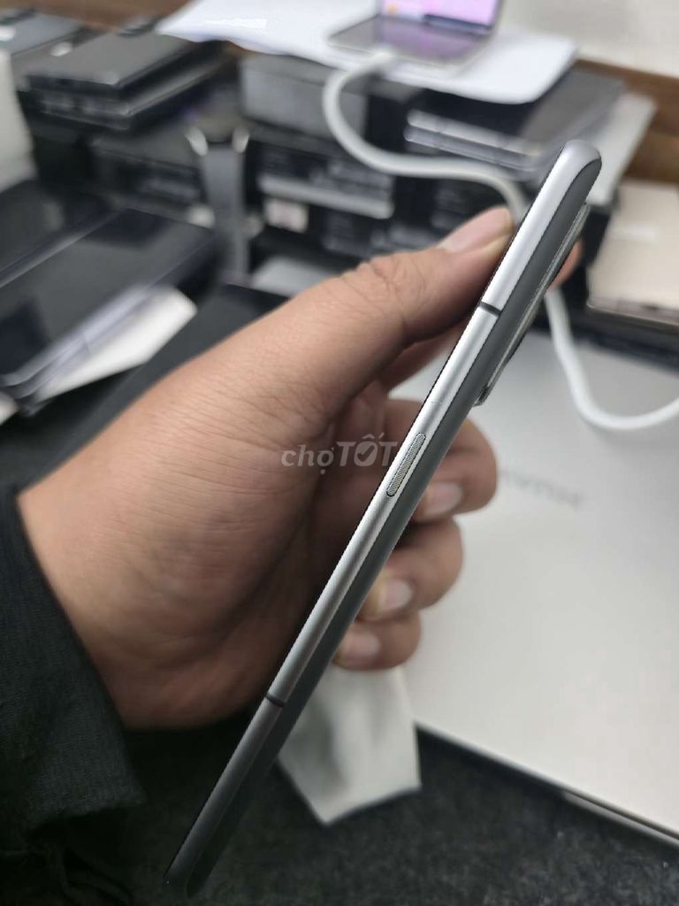 Realme GT2 Pro 256GB sọc mép. Mua bán Điện thoại tại Quận Ba Đình Hà Nội được đăng bởi Duc Minh hình 1