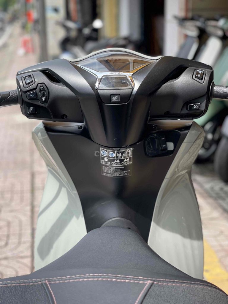 СТАНДАРТ SH125 ABS 2025 BSTP 5000 км - КОРПУС NX