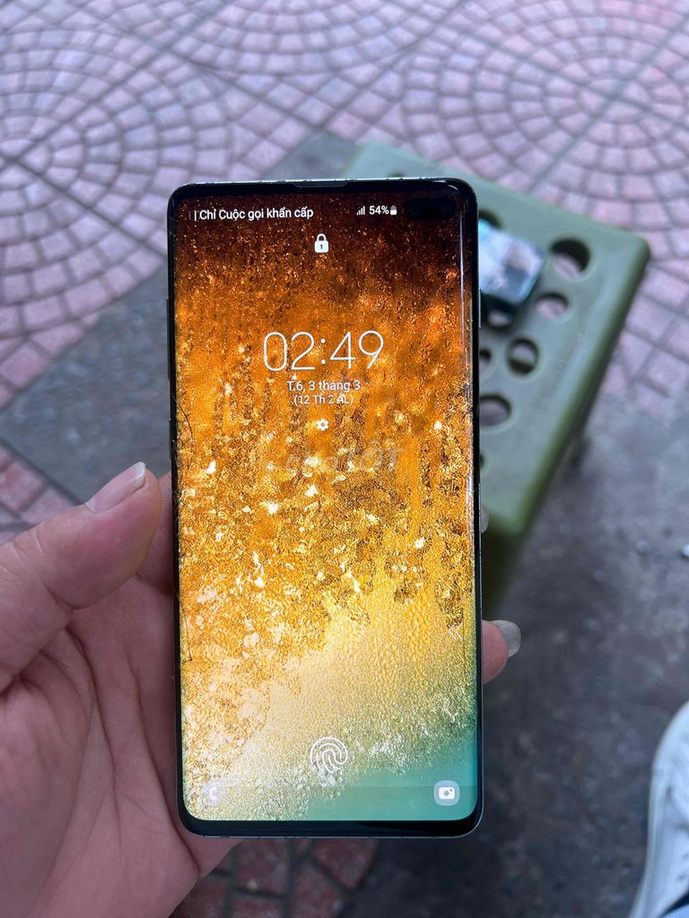 Samsung S10 Plus việt nam 2 sim  chống cháy. Mua bán Điện thoại tại Quận Đống Đa Hà Nội được đăng bởi Nguyen dao hình 1