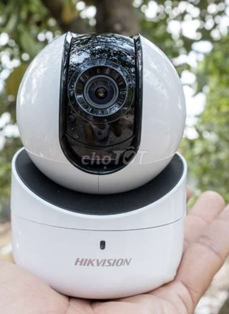 Camera HIKVISION quay quét đàm thoại Q21