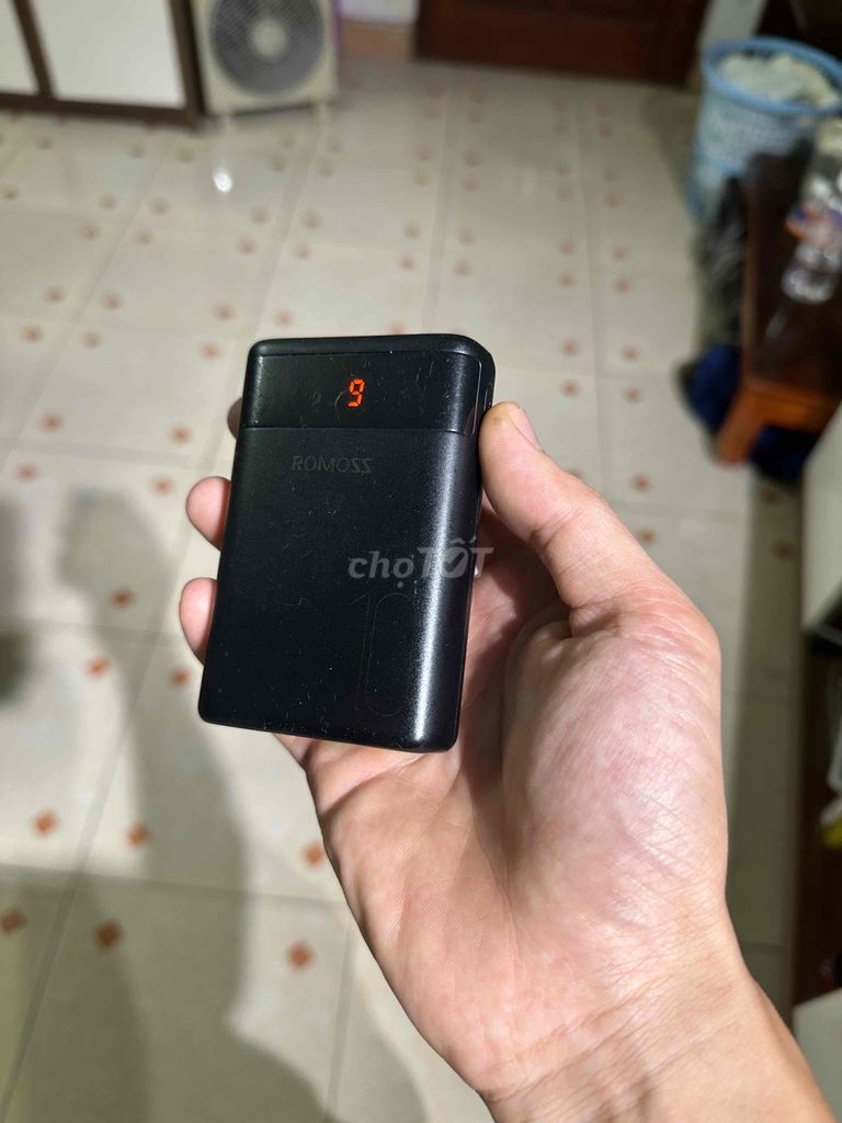 Sạc dự phòng Romoss 10000mAh Đen. Mua bán Phụ kiện (Màn hình, Chuột...) tại Quận Ba Đình Hà Nội được đăng bởi Minh Dao hình 1