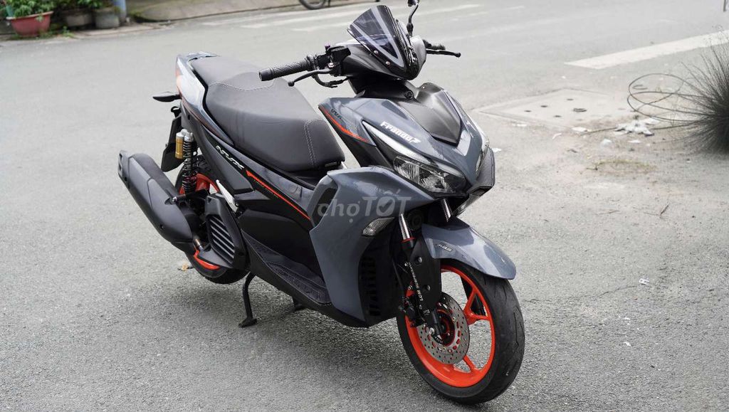 Yamaha NVX V2 Xám Xi Măng. Mua bán Xe máy tại Quận Tân Phú Tp Hồ Chí Minh được đăng bởi Đỗ Hoàng hình 5
