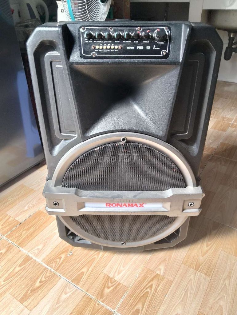 Loa kéo karaoke RONAMAX. Mua bán Tivi, Âm thanh tại Thành phố Thủ Dầu Một Bình Dương được đăng bởi Hiền họ lý  hình 1
