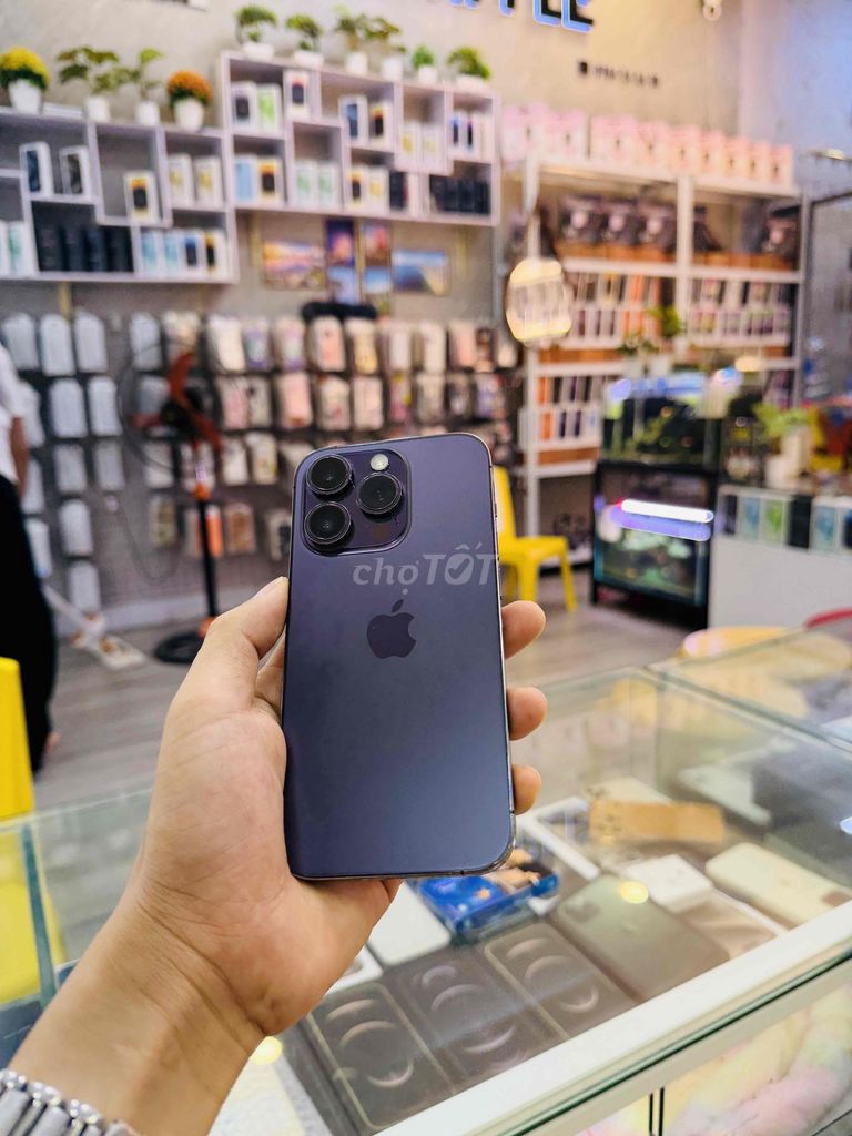 Apple iPhone 14 Pro QuốcTế full chức năng. Mua bán Điện thoại tại Quận Hải Châu Đà Nẵng được đăng bởi Hoàng Táo 273 Nguyễn Hoàng Đà Nẵng hình 1
