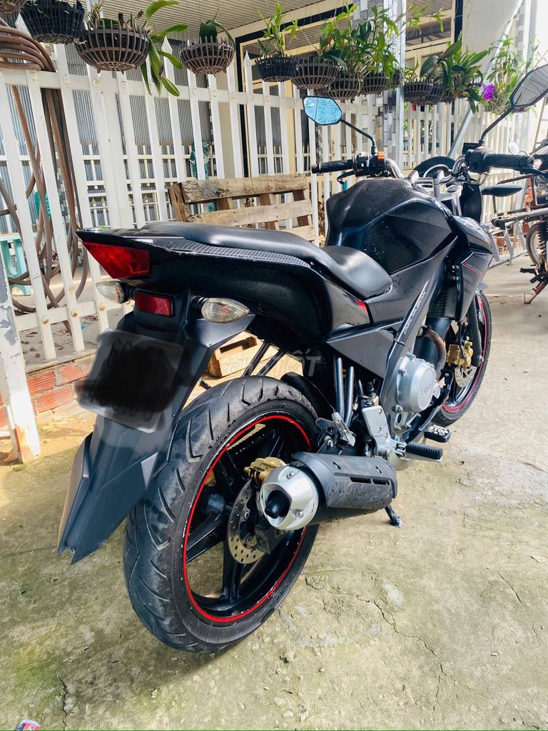 Xe Yamaha FZ150i màu đen. Mua bán Xe máy tại Huyện Hồng Ngự Đồng Tháp được đăng bởi Nguyễn Quốc Huy hình 3