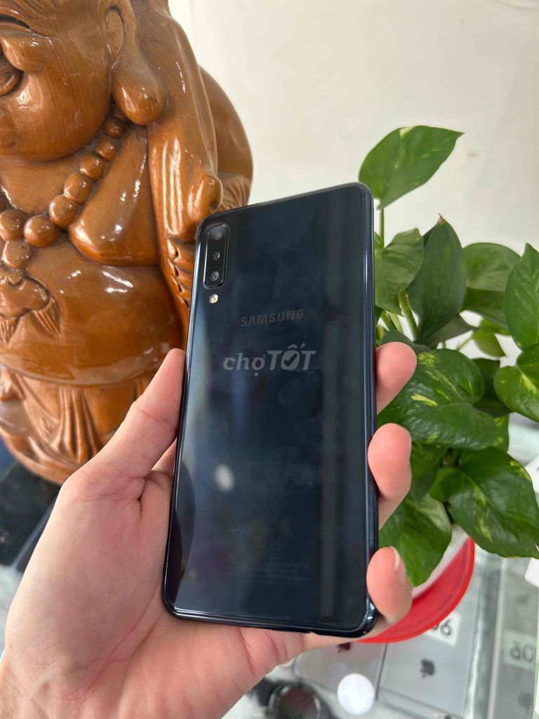 điện thoại androi giá hạt dẻ từ 900k. Mua bán Điện thoại tại Quận Phú Nhuận Tp Hồ Chí Minh được đăng bởi Quyết hình 1