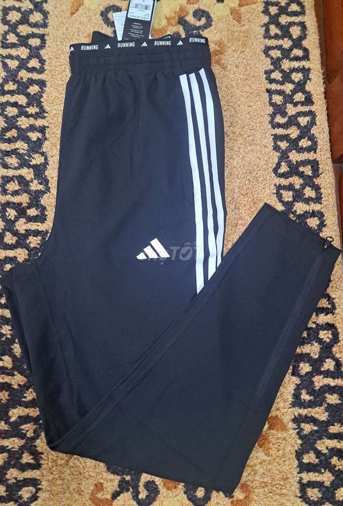 Quần thể thao Adidas Nam Đen side S. Mua bán Quần áo tại Huyện An Dương Hải Phòng được đăng bởi Tiến hình 1