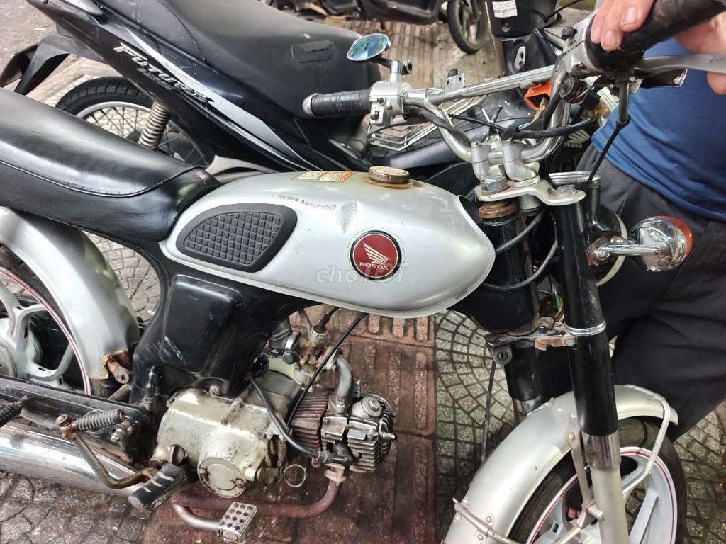 Honda LC 68 Đen