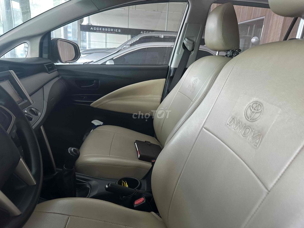 Toyota Innova 2017 2.0E - 92000 km 7c Hãng. Mua bán Ô tô tại Quận Bình Thạnh Tp Hồ Chí Minh được đăng bởi phuongneo hình 5