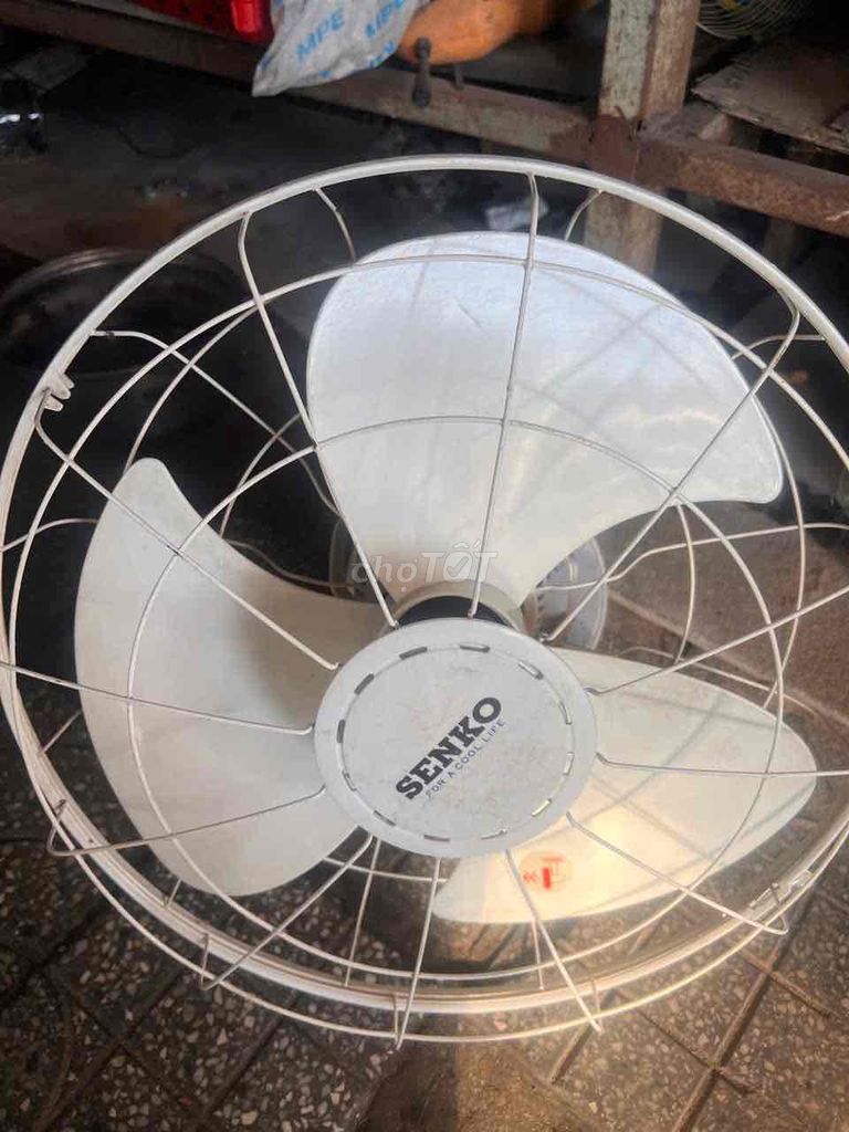 Quạt treo tường Senko Trắng Tiết kiệm điện. Mua bán Quạt tại Thành phố Thủ Đức Tp Hồ Chí Minh được đăng bởi Khánh Trần hình 1