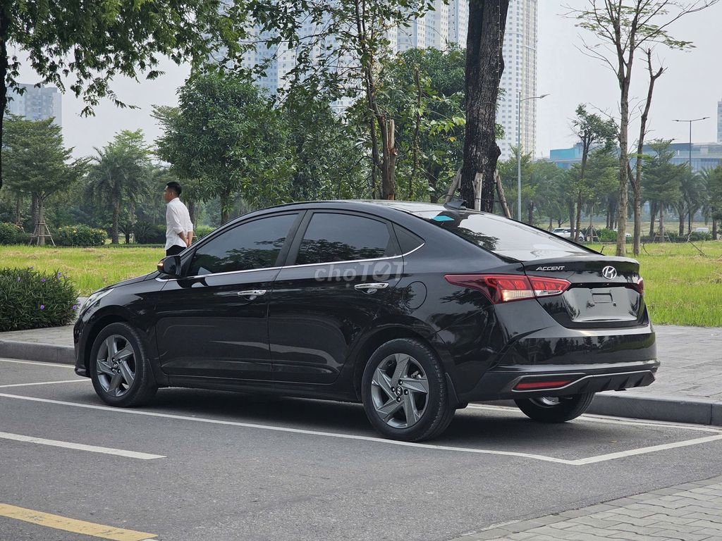 Hyundai Accent bản đủ ATH 2022 màu đen. Mua bán Ô tô tại Quận Thanh Xuân Hà Nội được đăng bởi Thanh Biz Nguyễn Thái Auto hình 5