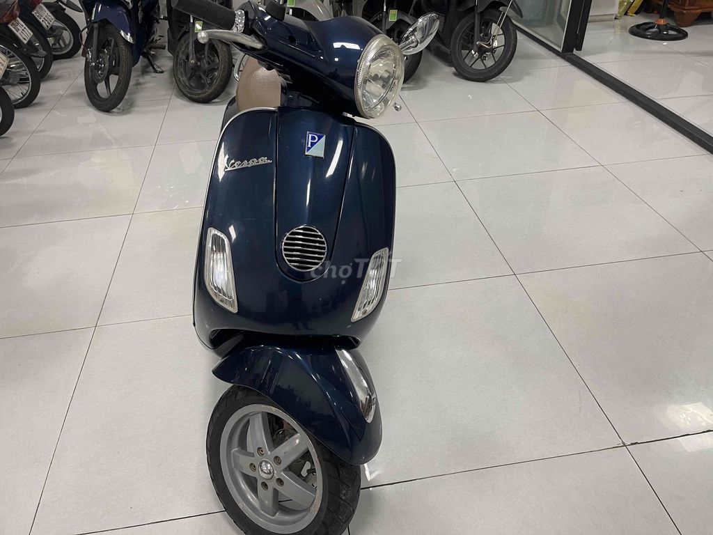 CHTL VESPA 2011 125cc FI (phun xăng). Mua bán Xe máy tại Huyện Trảng Bom Đồng Nai được đăng bởi Phạm Cao hình 2