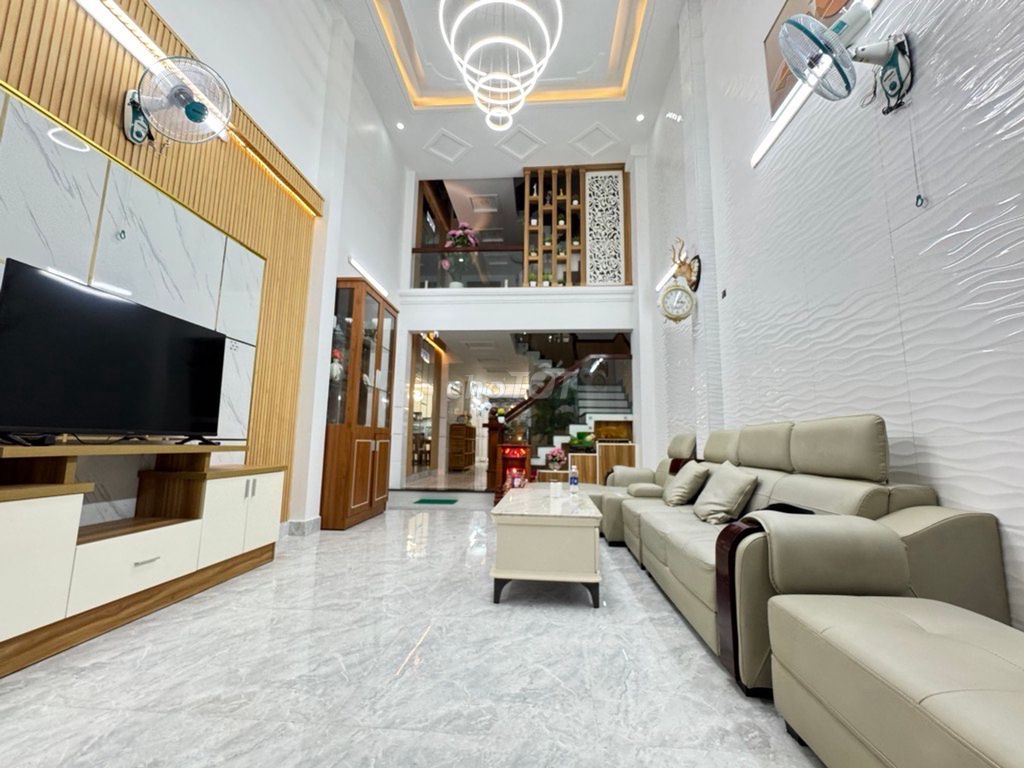 KHU ĐỒNG BỘ VIP, NGUYỄN DUY CUNG, 90M2, 5 TẦNG, THANG MÁY, 10.1 TỶ