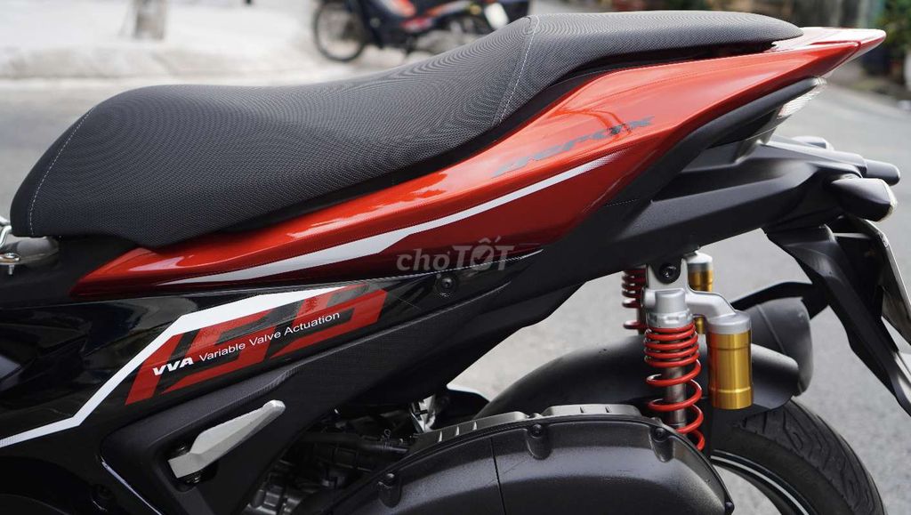Yamaha NVX 155 ABS Smartkey Đỏ Candy - Biển SG. Mua bán Xe máy tại Quận Tân Phú Tp Hồ Chí Minh được đăng bởi Đỗ Hoàng hình 9