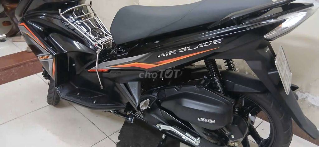 Honda Air Blade 125 2015 Đen. Mua bán Xe máy tại Quận 4 Tp Hồ Chí Minh được đăng bởi Tùng Đình Toại  hình 6