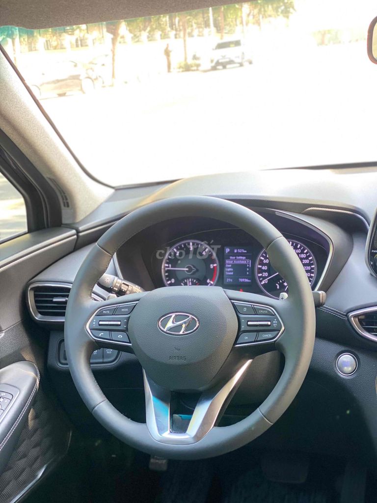 Hyundai Santa Fe 2019 2.2L - 78000 km. Mua bán Ô tô tại Quận Long Biên Hà Nội được đăng bởi Xuân Car hình 18