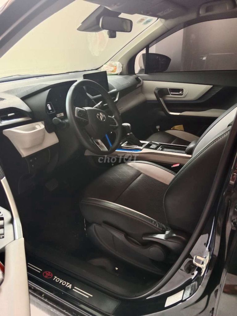 Toyota Veloz Cross 2022 CVT Top - 16000 km. Mua bán Ô tô tại Huyện Bình Chánh Tp Hồ Chí Minh được đăng bởi phan Phước Hạnh hình 5