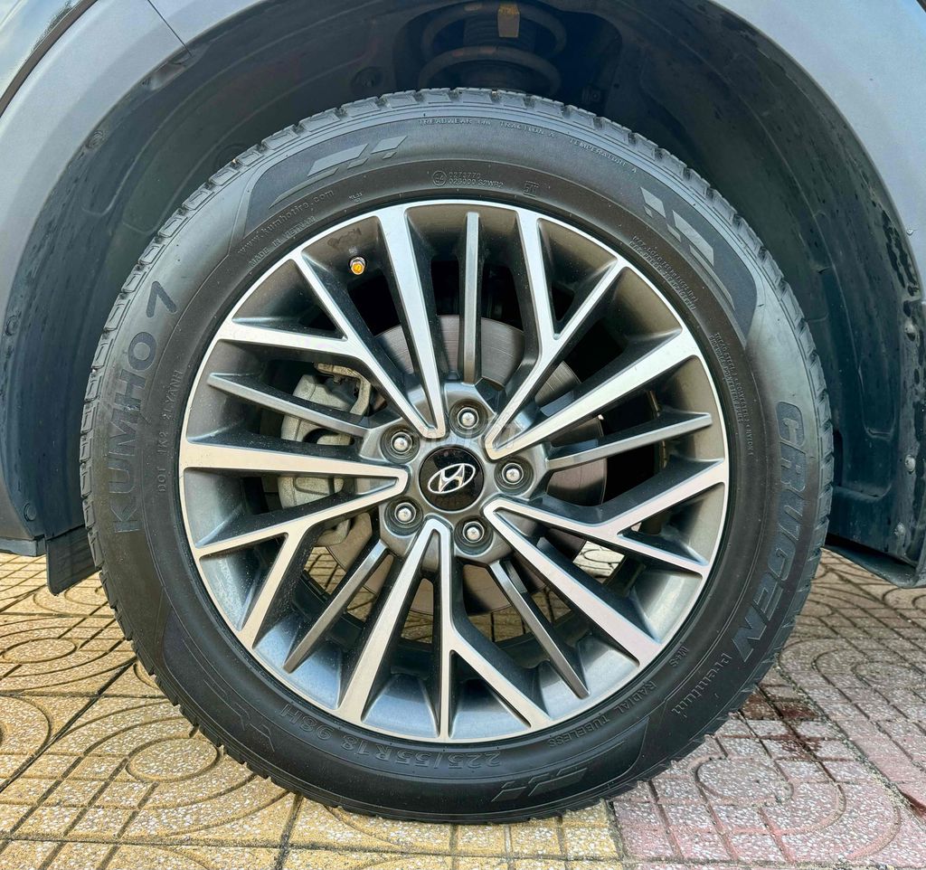 Hyundai Tucson 2019 2.0L Đặc biệt - 68000 km. Mua bán Ô tô tại Quận Cẩm Lệ Đà Nẵng được đăng bởi nguyễn văn khoa hình 20