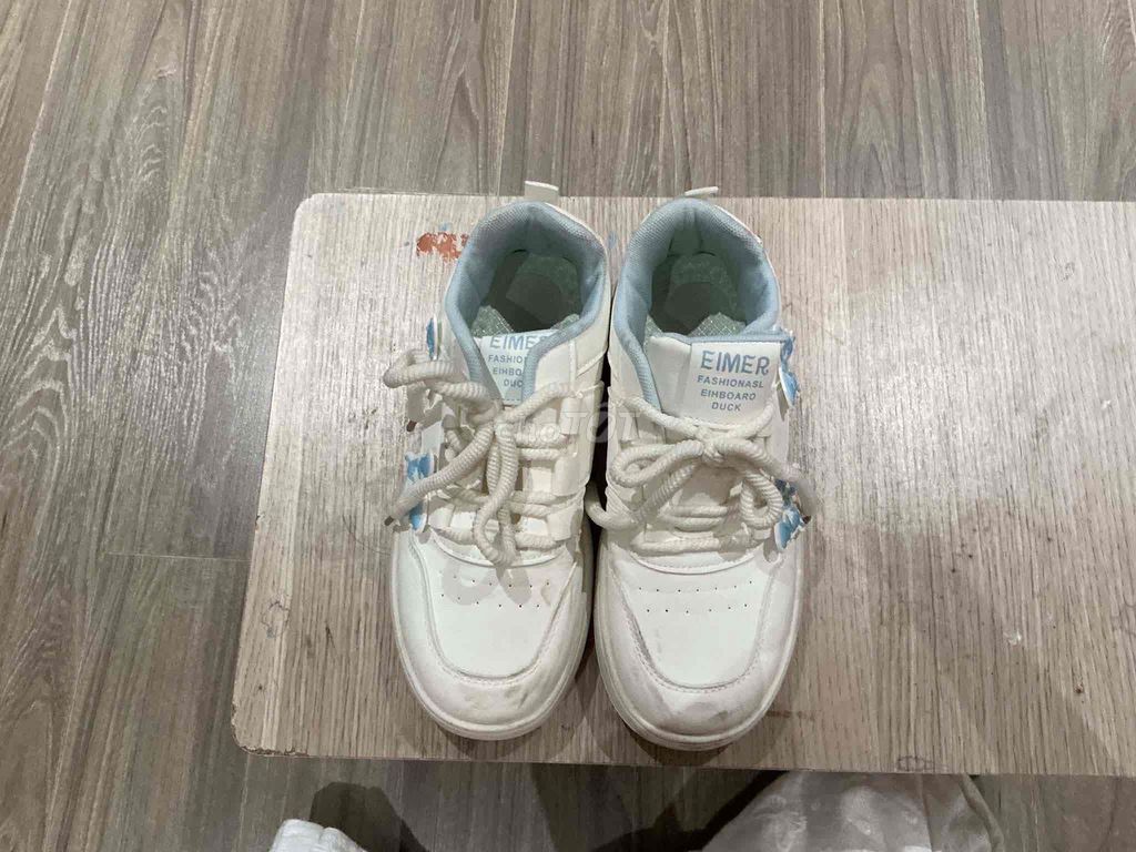 Giày thể thao EIMER Nữ Trắng size 37 còn mới. Mua bán Giày dép tại Quận Hải Châu Đà Nẵng được đăng bởi Võ Lương Trung hình 1