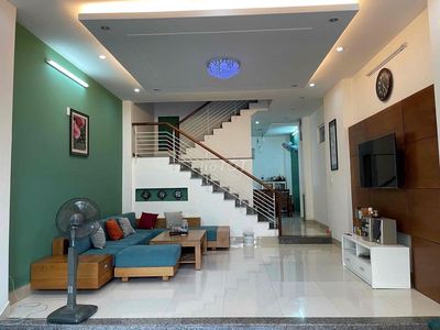 Аренда · 3 комн. · 100 м² · Quận Ngũ Hành Sơn, ул. Đường Khuê Mỹ Đông 2