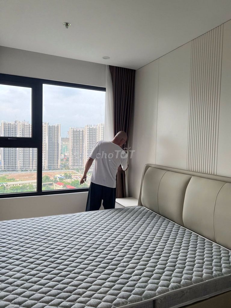 Апартаменты 2 спальни с мебелью, башня Zr3 Vinhomes Ocean Park