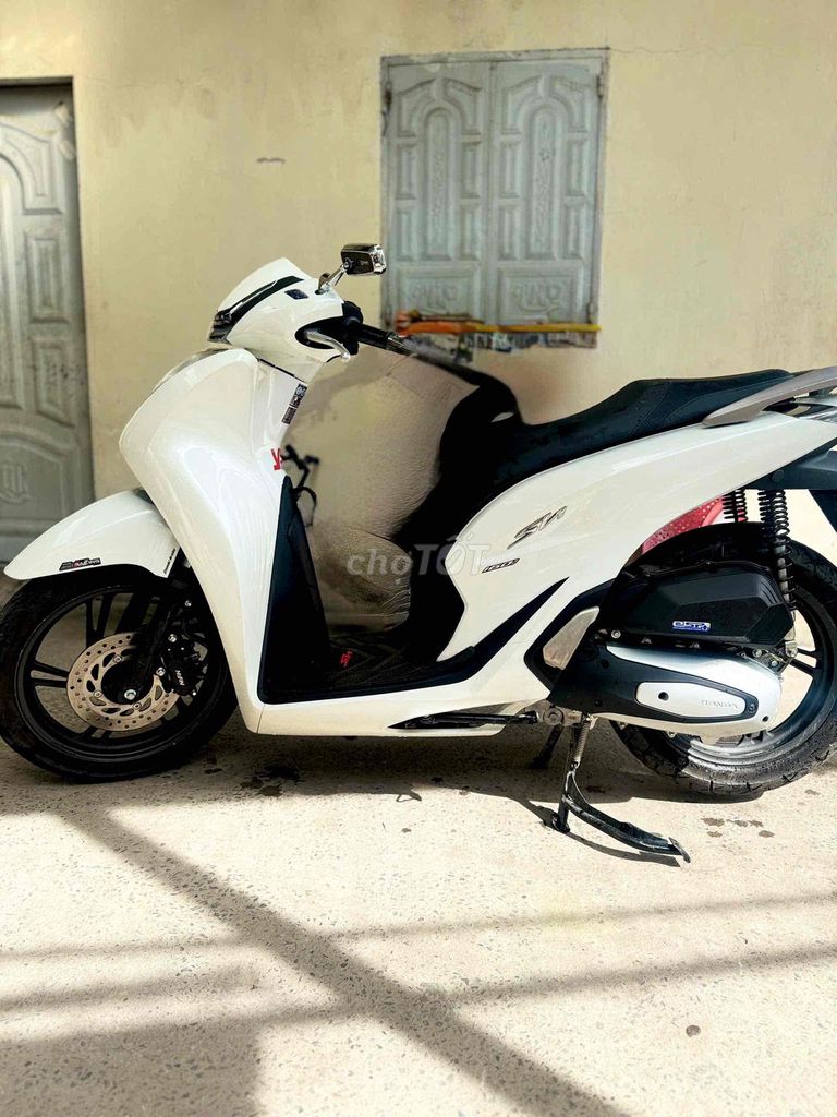 GÓC BÁN SH 160 ( CHÍNH CHỦ ) ĐỜI 2024. Mua bán Xe máy tại Thành phố Thuận An Bình Dương được đăng bởi Kim Nguyên hình 2