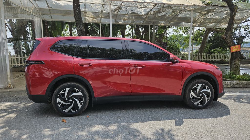 VinFast Limo Green Đỏ - Siêu lướt.. Mua bán Ô tô tại Quận Nam Từ Liêm Hà Nội được đăng bởi Lê Tấn hình 5