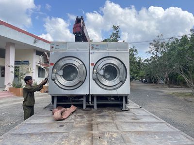 Giặt công nghiệp. Mua bán Máy giặt tại Huyện Bình Chánh Tp Hồ Chí Minh được đăng bởi Quoc bao