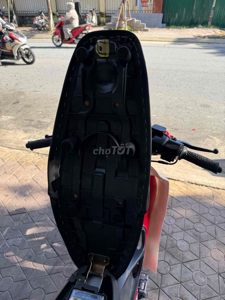 Yaz fom đời thấp full zin mới 100% đã vào 4 món. Mua bán Xe máy tại Thành phố Quảng Ngãi Quảng Ngãi được đăng bởi Hien hình 12