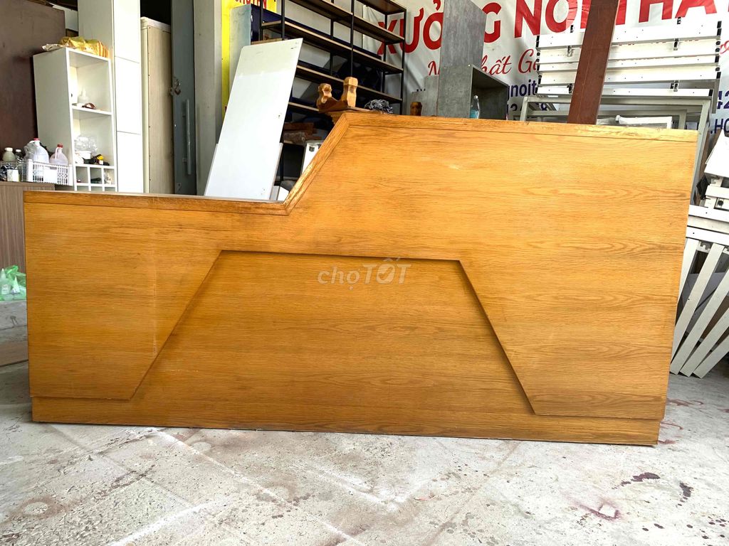 quầy lễ tân ngang 2m2x60x1m1