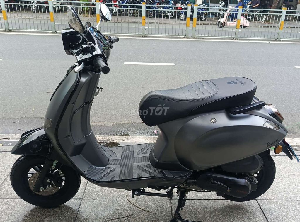 Vespa 50cc 2025 б/у с документами