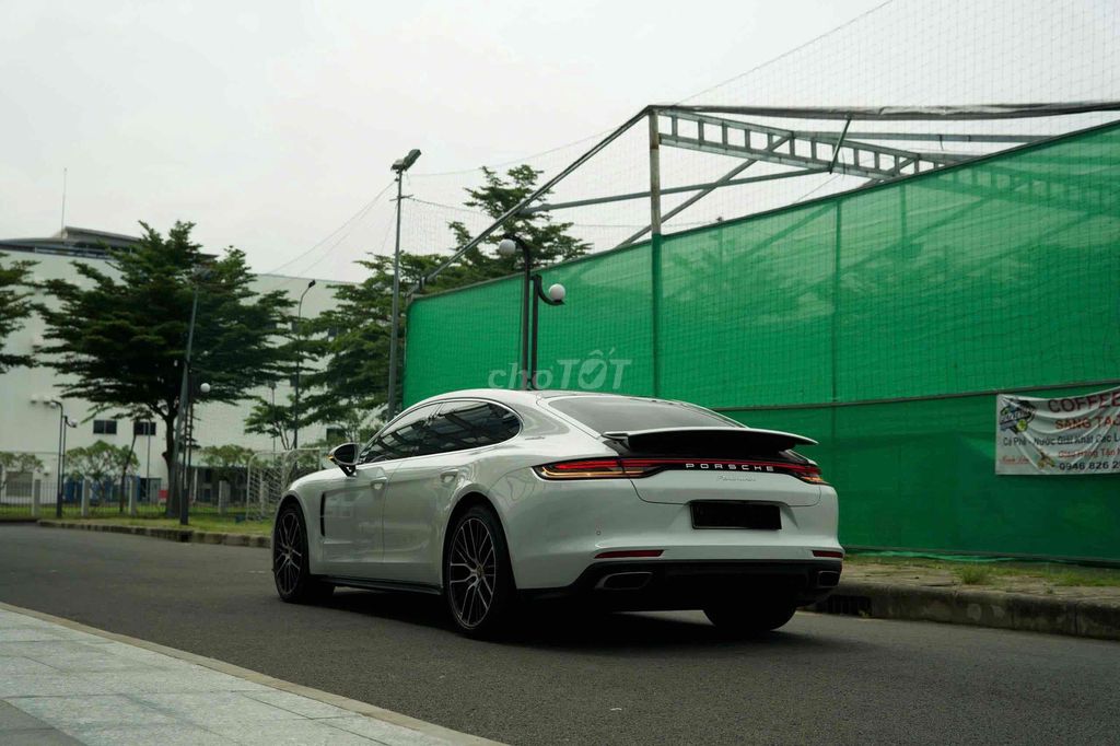 Porsche Panamera 2023 4 Executive - Bank 90%. Mua bán Ô tô tại Quận 7 Tp Hồ Chí Minh được đăng bởi PHÁT ĐẠT LUXURY CAR hình 3