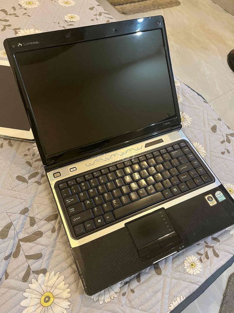 Gateway T-Series Đen Đã cũ và hư. Mua bán Laptop tại Huyện Châu Thành Kiên Giang được đăng bởi Phương Phan hình 1