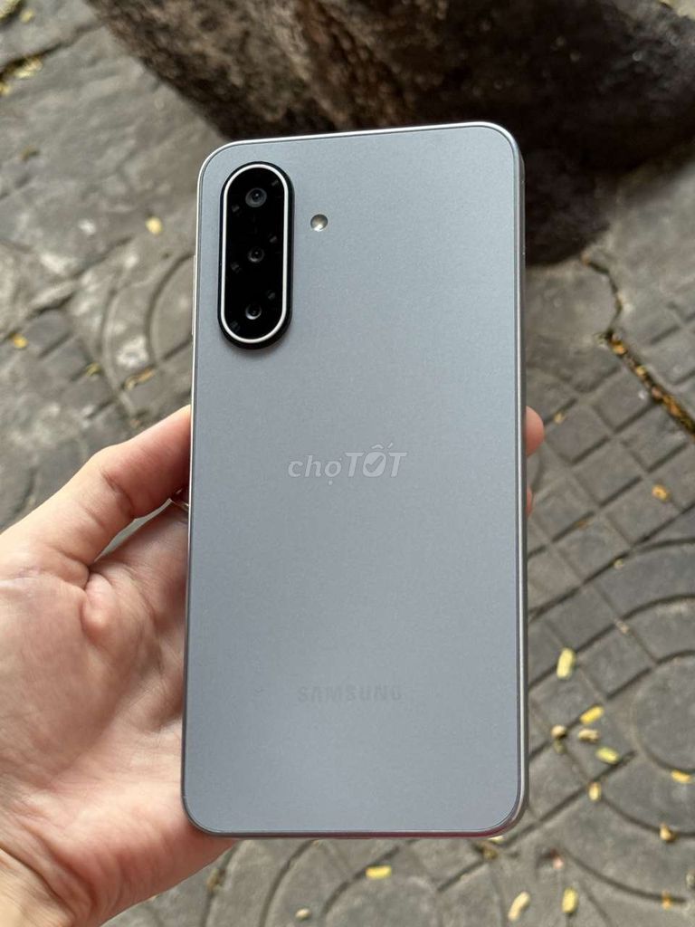 🔥 Samsung Galaxy A17 5G / Bảo hành FPT 22 tháng. Mua bán Điện thoại tại Quận Cẩm Lệ Đà Nẵng được đăng bởi Good Phone hình 1