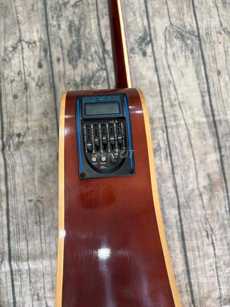 Đàn Guitar Acoustic dây kim loại. Mua bán Nhạc cụ tại Quận Gò Vấp Tp Hồ Chí Minh được đăng bởi Đào Nguyễn hình 1