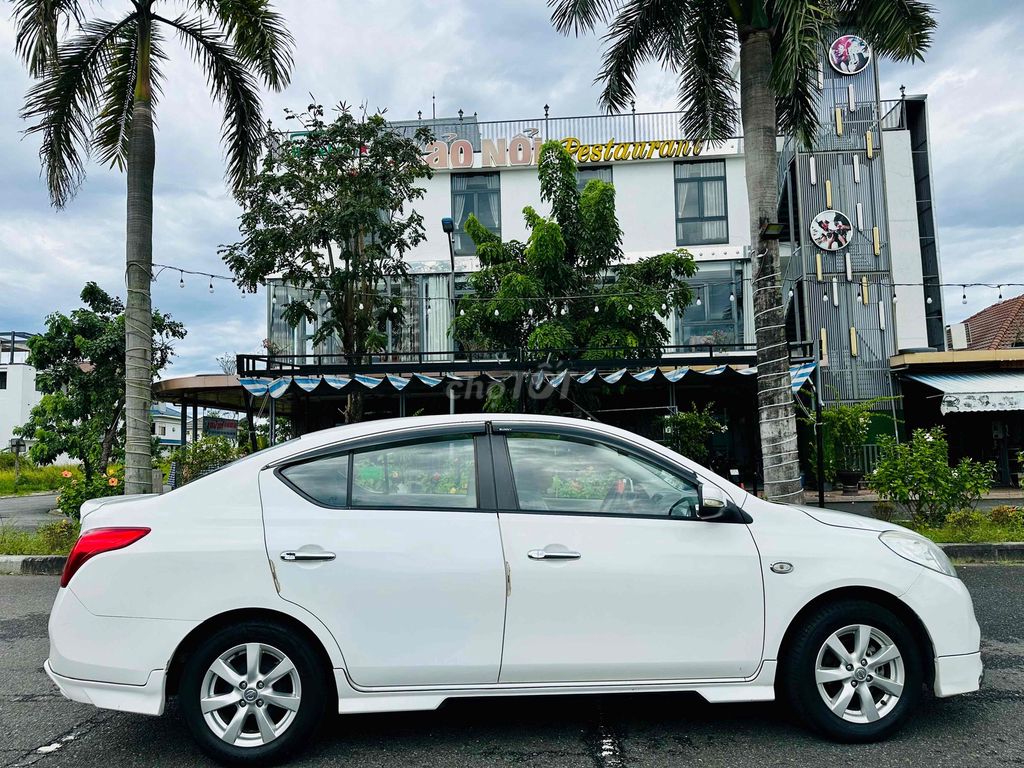 Nissan Sunny 2017 1.5 XV Premium. Mua bán Ô tô tại Quận Hải Châu Đà Nẵng được đăng bởi Thanh Phuong hình 5