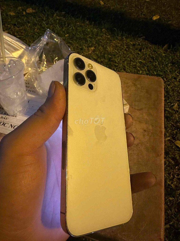 Apple iPhone 12 Pro 128GB Trắng. Mua bán Điện thoại tại Quận Bình Tân Tp Hồ Chí Minh được đăng bởi Nguyễn Tây hình 1