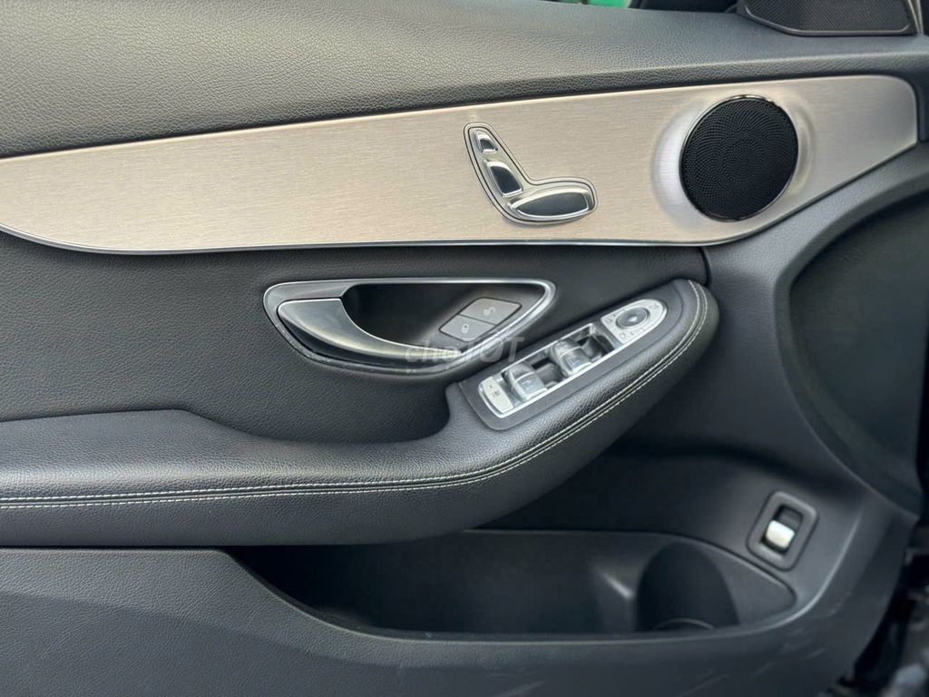 Mercedes Benz 2020 C180 - 50000 km. Mua bán Ô tô tại Quận Thanh Xuân Hà Nội được đăng bởi Nguyễn Tuấn Hoàng hình 10