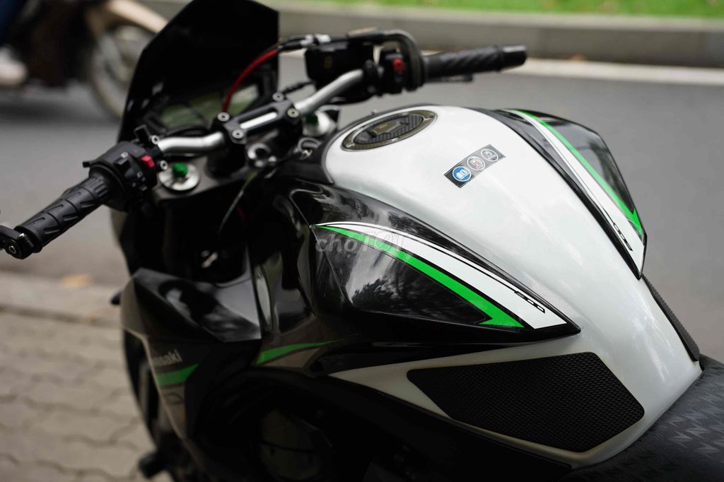 ✈️❤️ KAWASAKI Z800 ABS 2016 , XE ĐẸP CÓ ĐỔI XE. Mua bán Xe máy tại Thành phố Thủ Đức Tp Hồ Chí Minh được đăng bởi Thi Moto Thủ Đức hình 5