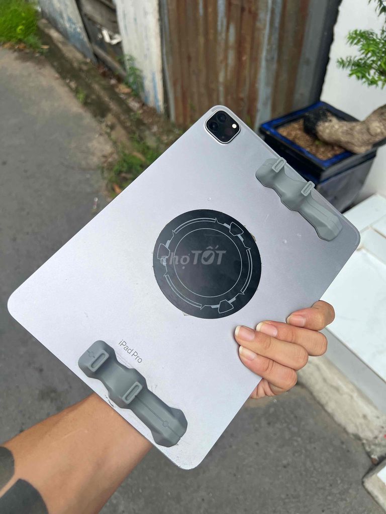 Apple iPad Pro M2 128GB Wifi Xám Đã sử dụng. Mua bán Máy tính bảng tại Thành phố Châu Đốc An Giang được đăng bởi Cao Thiện Trí hình 1